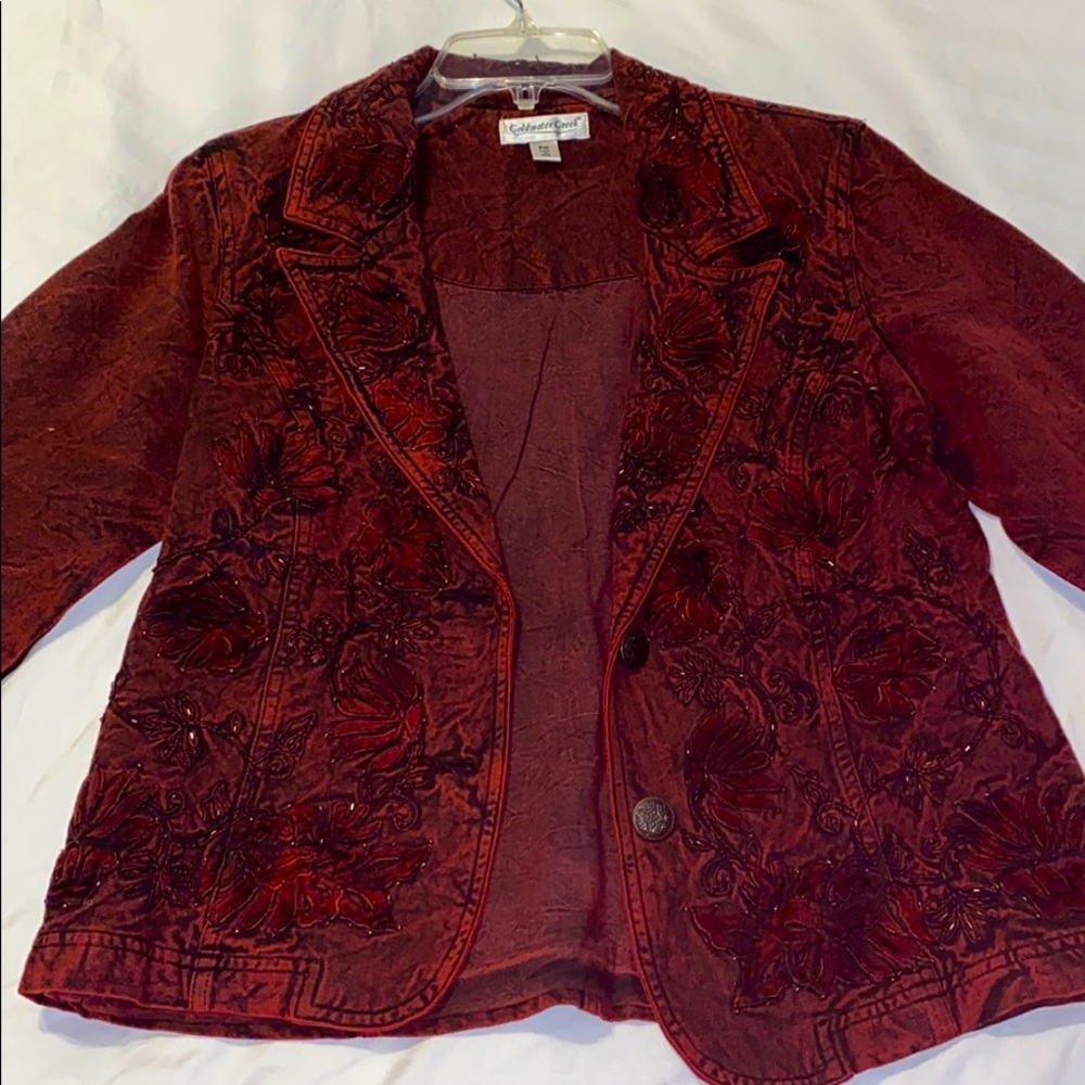 Cold water creek Jean jacket has stitched detail